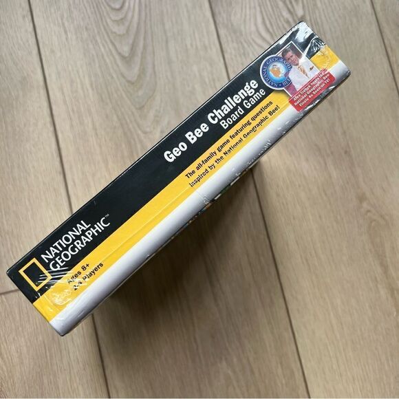 National Geographic NWT Geo Bee Challenge 2007 Family Board Game Alex Trebek - Picture 4 of 9